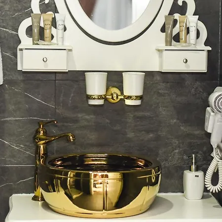 Palace 大克拉杜沙