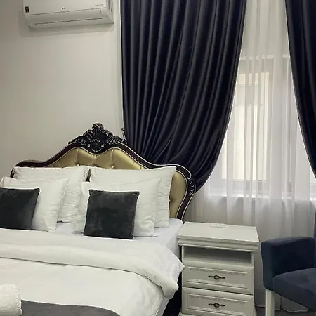 Отель Palace 3*